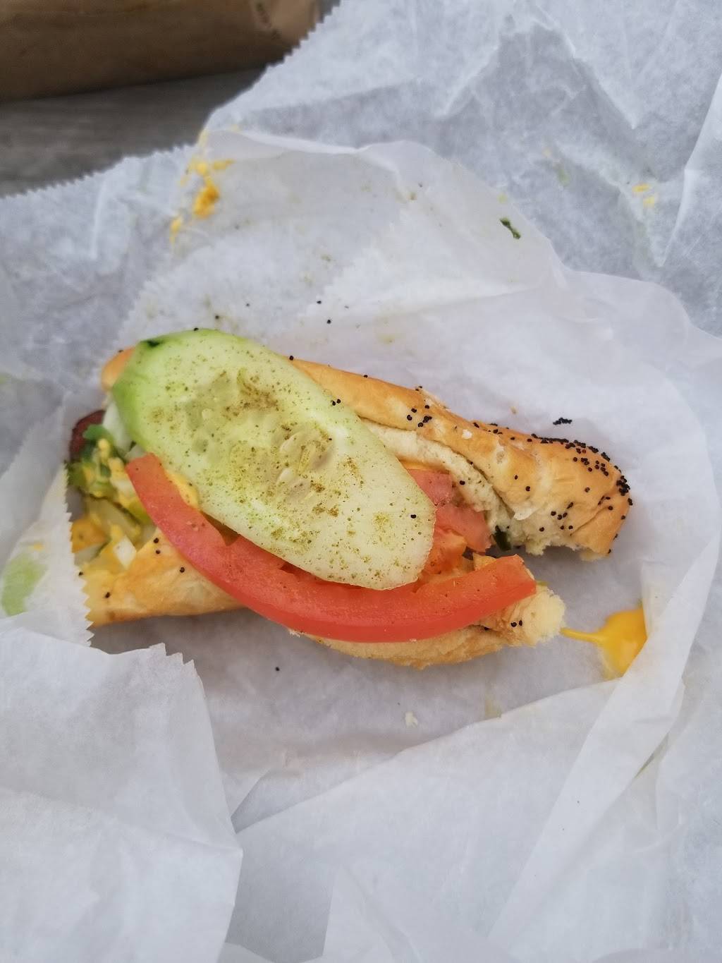 Fat Johnnies Famous Red Hots | restaurant | 7242 S Western Ave, Chicago, IL 60636, USA | 7736338196 OR +1 773-633-8196