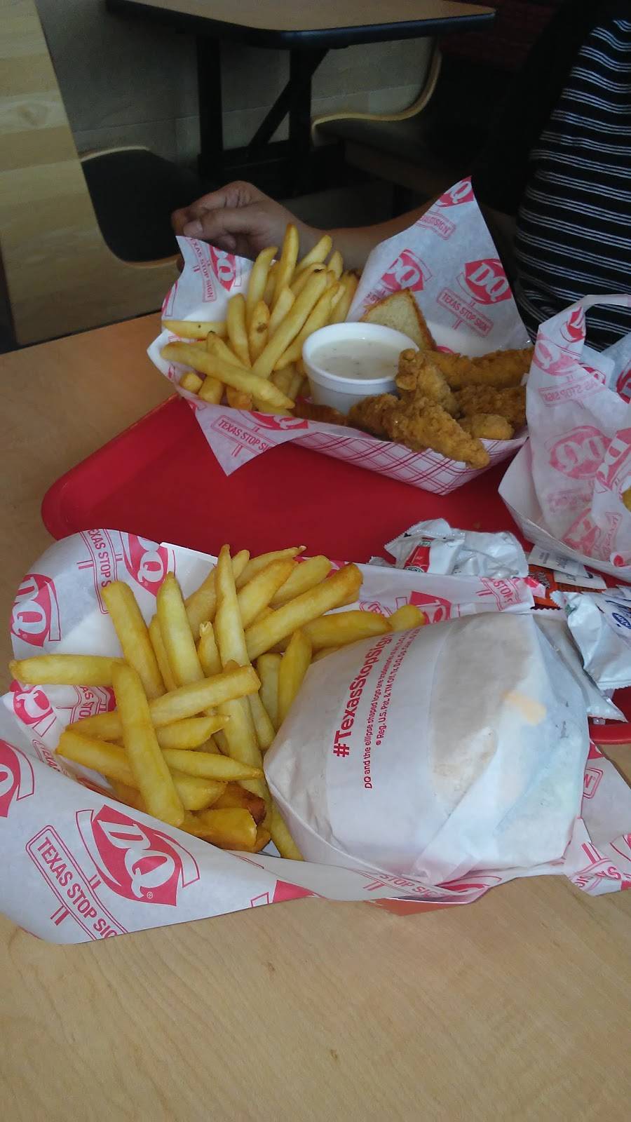 Dairy Queen | restaurant | 2127 Fort Worth Ave, Dallas, TX 75211, USA | 2149483345 OR +1 214-948-3345