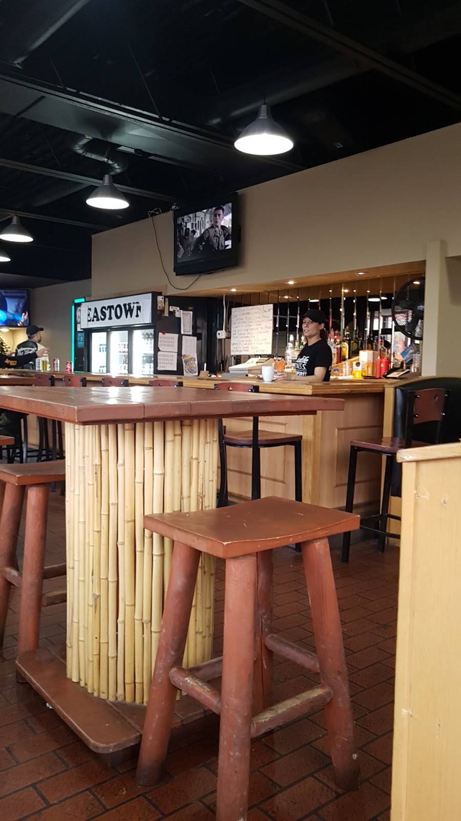 Eastown Bar & Grill | restaurant | 1142 Barton St E, Hamilton, ON L8H 2V1, Canada | 9055497917 OR +1 905-549-7917