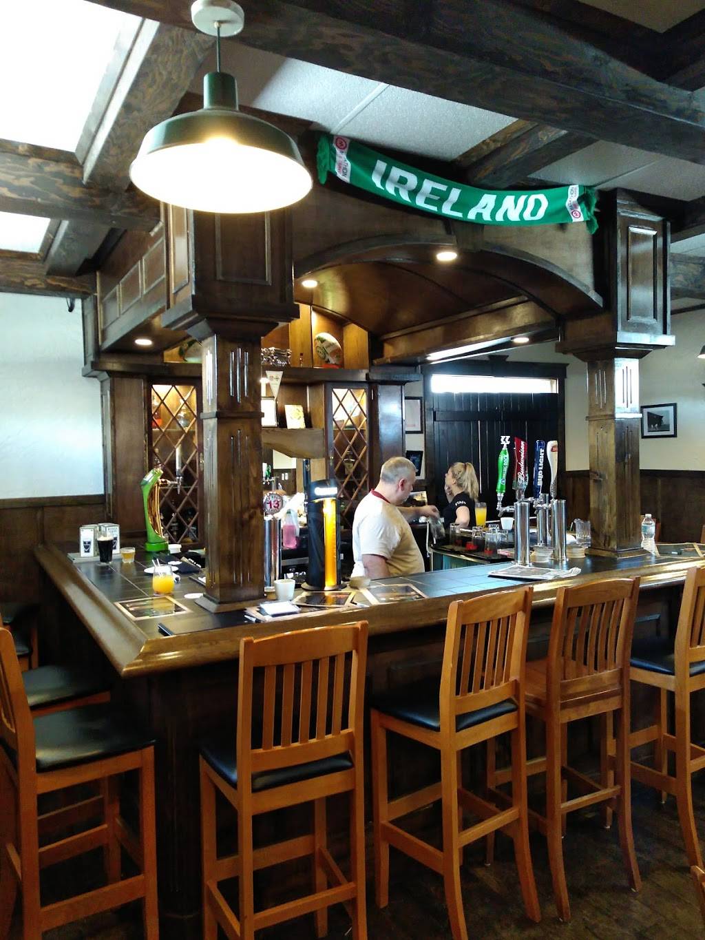 The Falls Road Pub | restaurant | 296 Victoria St N, Kitchener, ON N2H 5E2, Canada | 5197420600 OR +1 519-742-0600