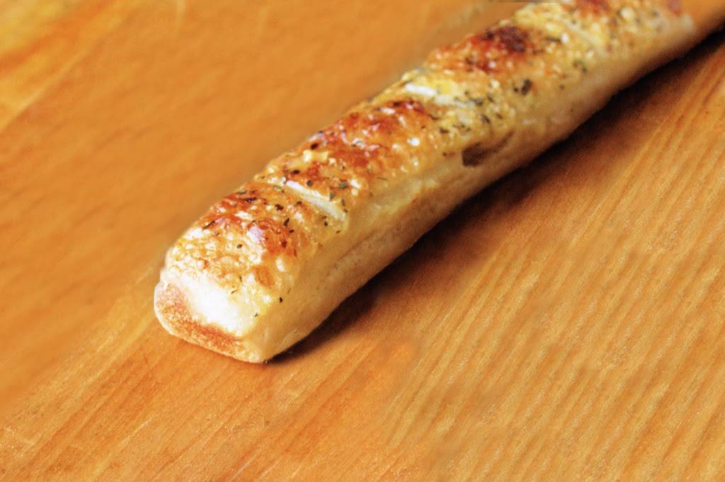 SBARRO Lincoln Oasis Illinois Tollway | restaurant | 700 E Tri-State Tollway, South Holland, IL 60473, USA | 7083393300 OR +1 708-339-3300