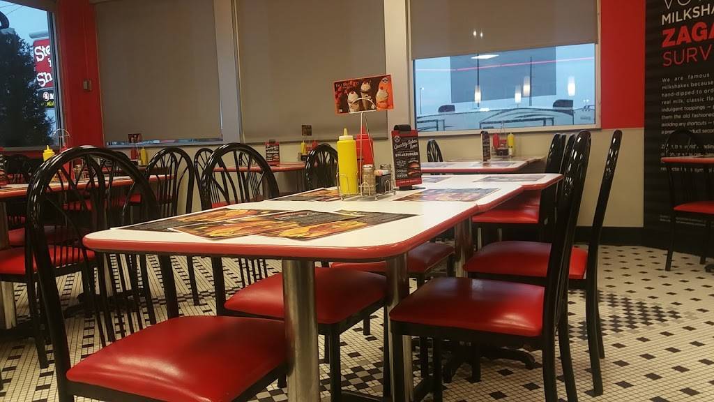 Steak n Shake | restaurant | 2288 N Park Dr, Holland, MI 49424, USA | 6163959627 OR +1 616-395-9627