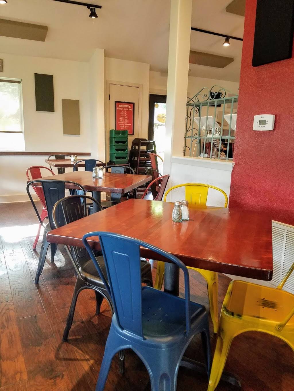 Wildflour Artisan Bakery & Grill | restaurant | 2000 FM2673, Canyon Lake, TX 78133, USA | 8309642159 OR +1 830-964-2159