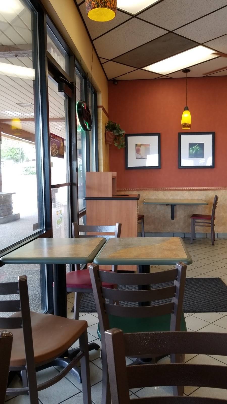 Subway | meal takeaway | 2424 E Fort Union Blvd, Salt Lake City, UT 84121, USA | 8014530031 OR +1 801-453-0031