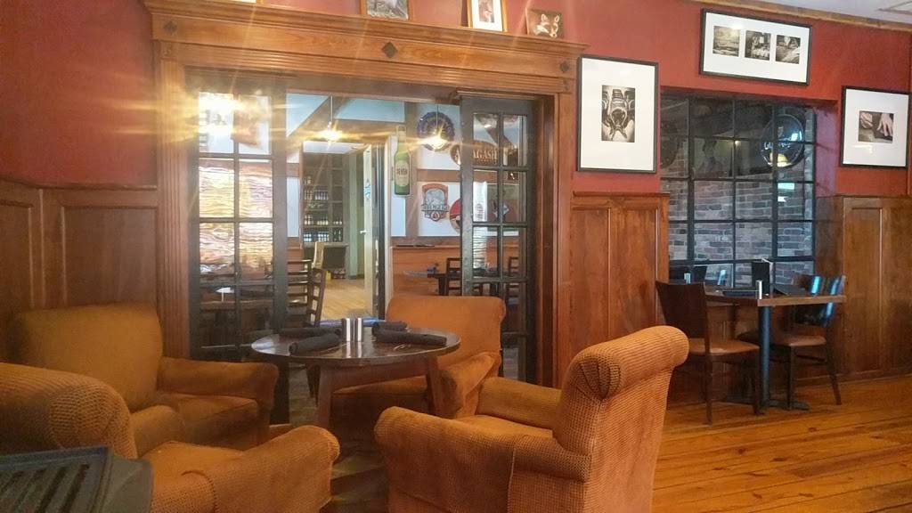 The Sly Fox Pub | restaurant | 795 SW Broad St, Southern Pines, NC 28387, USA | 9107251621 OR +1 910-725-1621