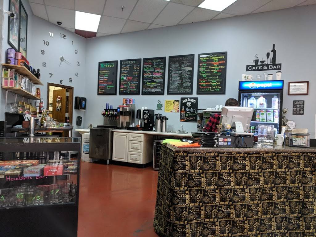 Headshots Bar & Grill | restaurant | 2120 N Woodlawn Blvd #324, Wichita, KS 67208, USA | 3162604370 OR +1 316-260-4370