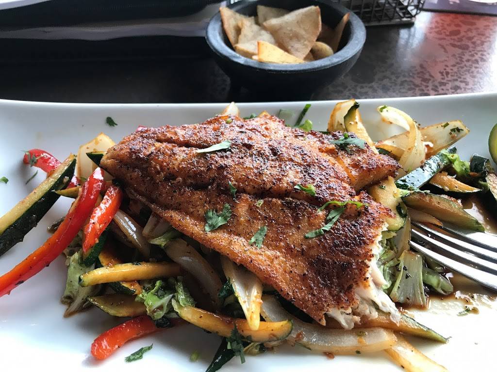 The Catch Seafood & Sushi | restaurant | 766 Northlake Blvd, North Palm Beach, FL 33408, USA | 5618422180 OR +1 561-842-2180