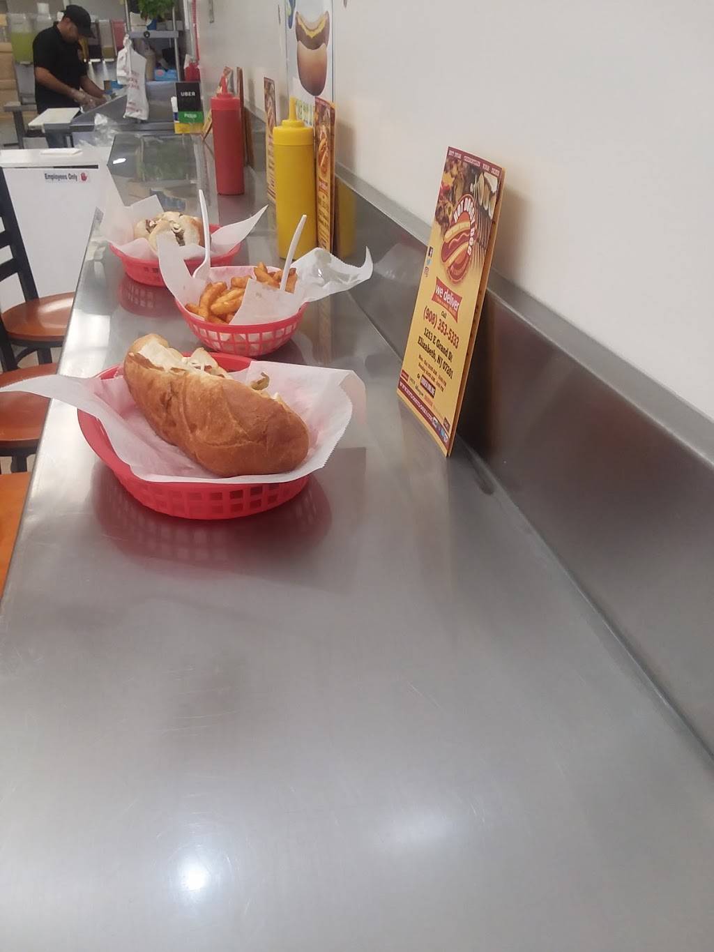 Hot Doggy Dog | restaurant | 1213 E Grand St, Elizabeth, NJ 07201, USA | 9083535333 OR +1 908-353-5333