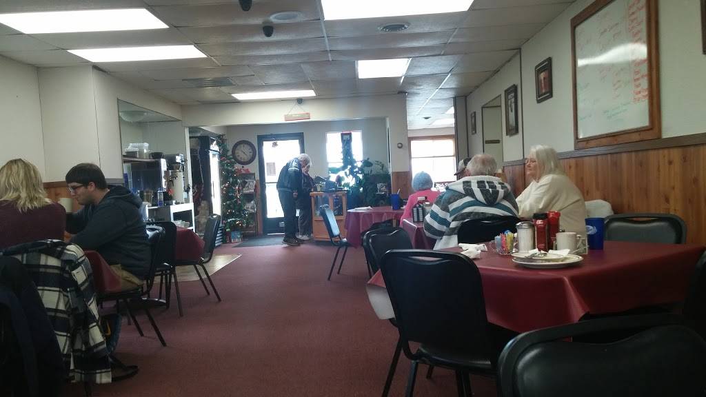 Floras Family Restaurant | restaurant | 206 N Sycamore St, Flora, IN 46929, USA | 5749673015 OR +1 574-967-3015