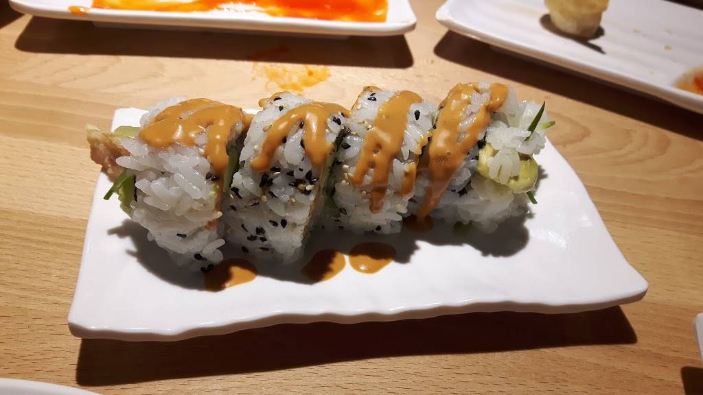 Taka Japanese Sushi and Thai Food Restaurant | restaurant | 5011 Legacy Park Dr, Windsor, ON N8W 5S6, Canada | 5199723222 OR +1 519-972-3222