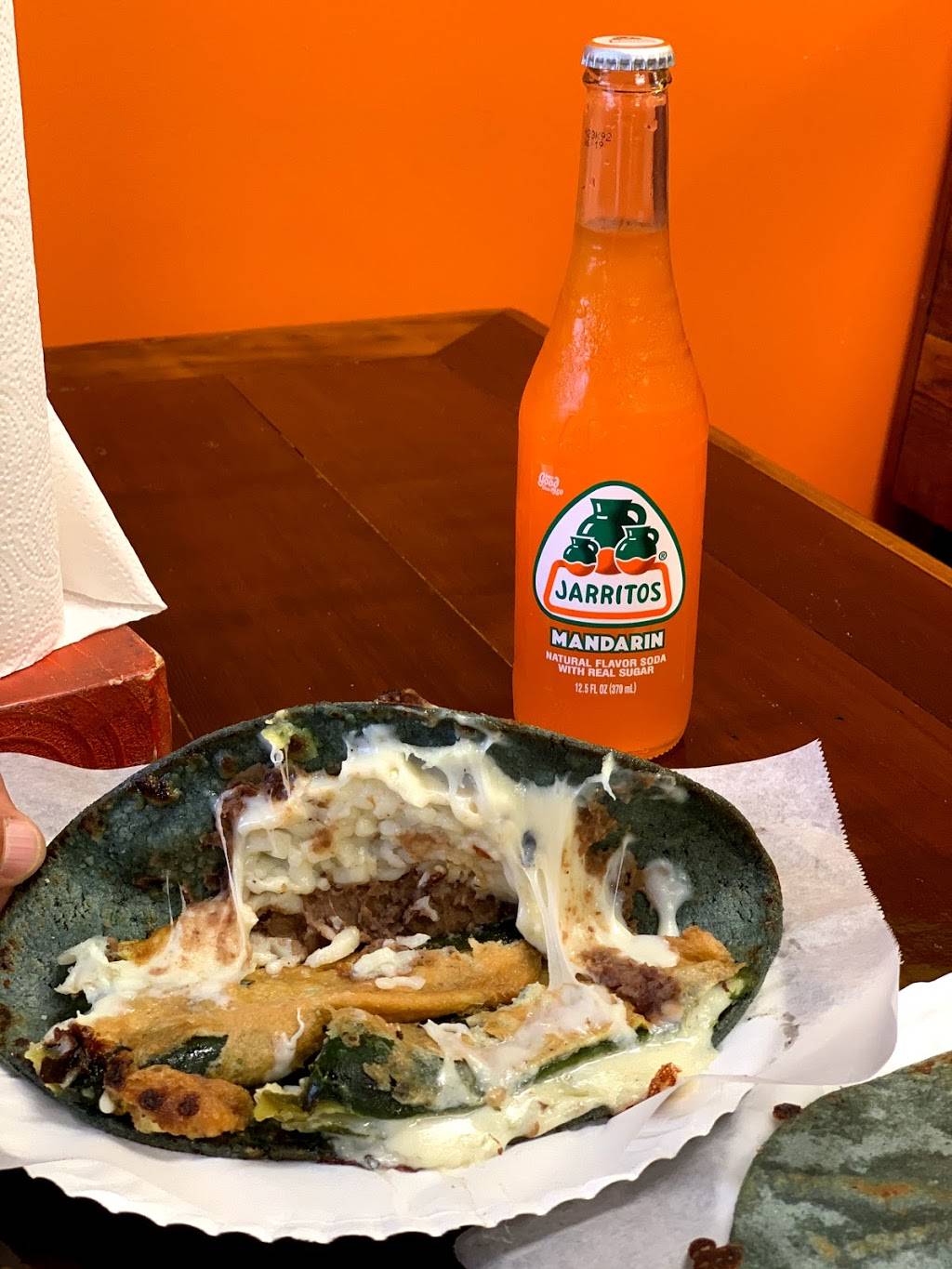 Las Chenchas | restaurant | 8103 Airline Dr Suite 16, Houston, TX 77037, USA | 8328306420 OR +1 832-830-6420