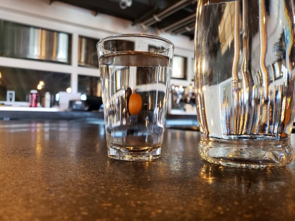 Upslope Brewing Company | restaurant | 1898 S Flatiron Ct, Boulder, CO 80301, USA | 3033961898 OR +1 303-396-1898