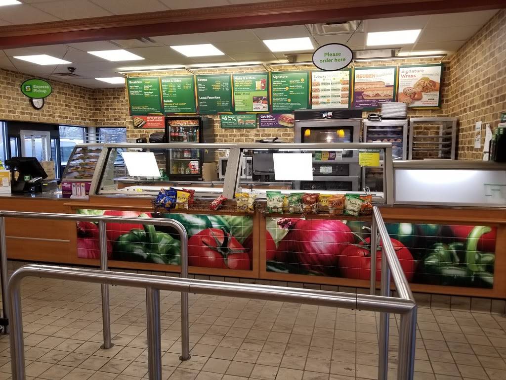Subway Restaurants | restaurant | 1556 W Broad St, Columbus, OH 43222, USA | 6142728339 OR +1 614-272-8339
