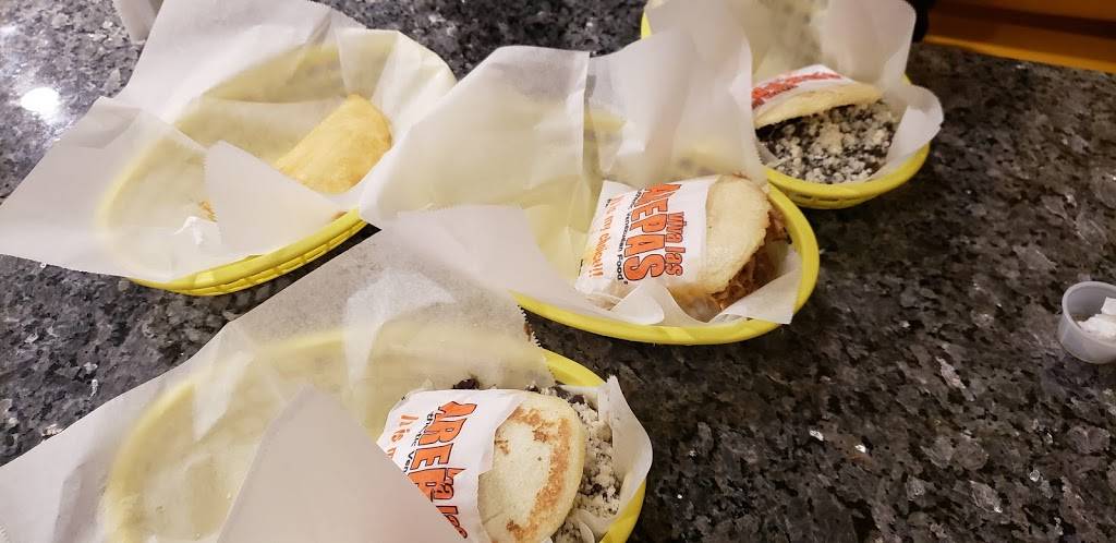Viva Las Arepas | restaurant | 1140 S Rainbow Blvd, Las Vegas, NV 89146, USA | 7028222116 OR +1 702-822-2116
