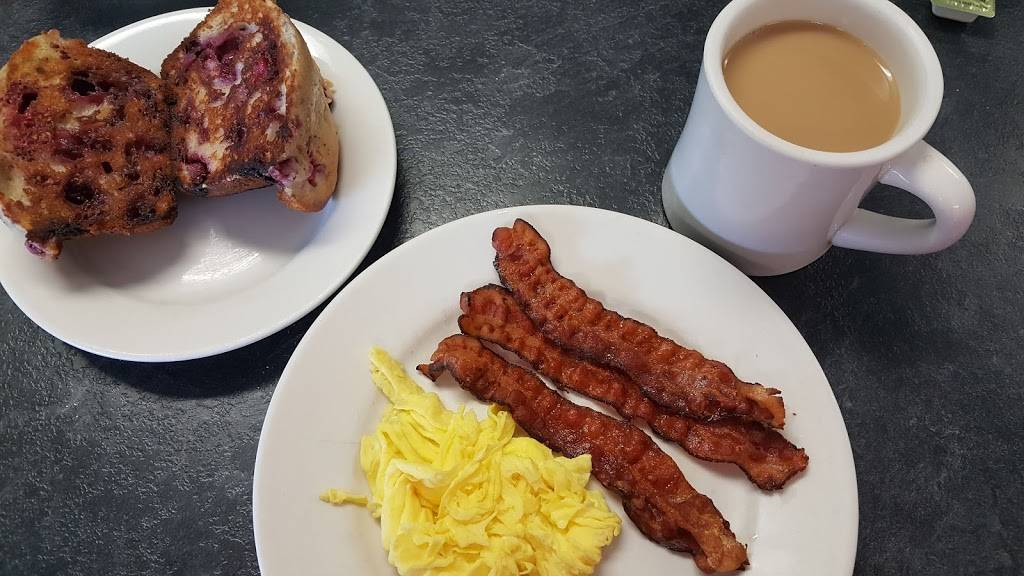 Mels Raspberry Patch | restaurant | 372 Alfred Rd, Sanford, ME 04073, USA | 2074905998 OR +1 207-490-5998