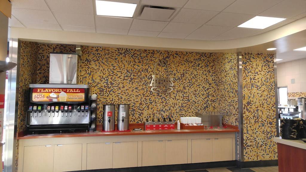 Arbys | meal takeaway | 18060 W 119th St, Olathe, KS 66061, USA | 9138599132 OR +1 913-859-9132