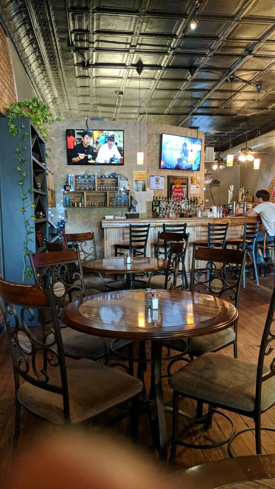 Still Water Grill and Catering | restaurant | 304 Trade St, Greer, SC 29650, USA | 8644790333 OR +1 864-479-0333