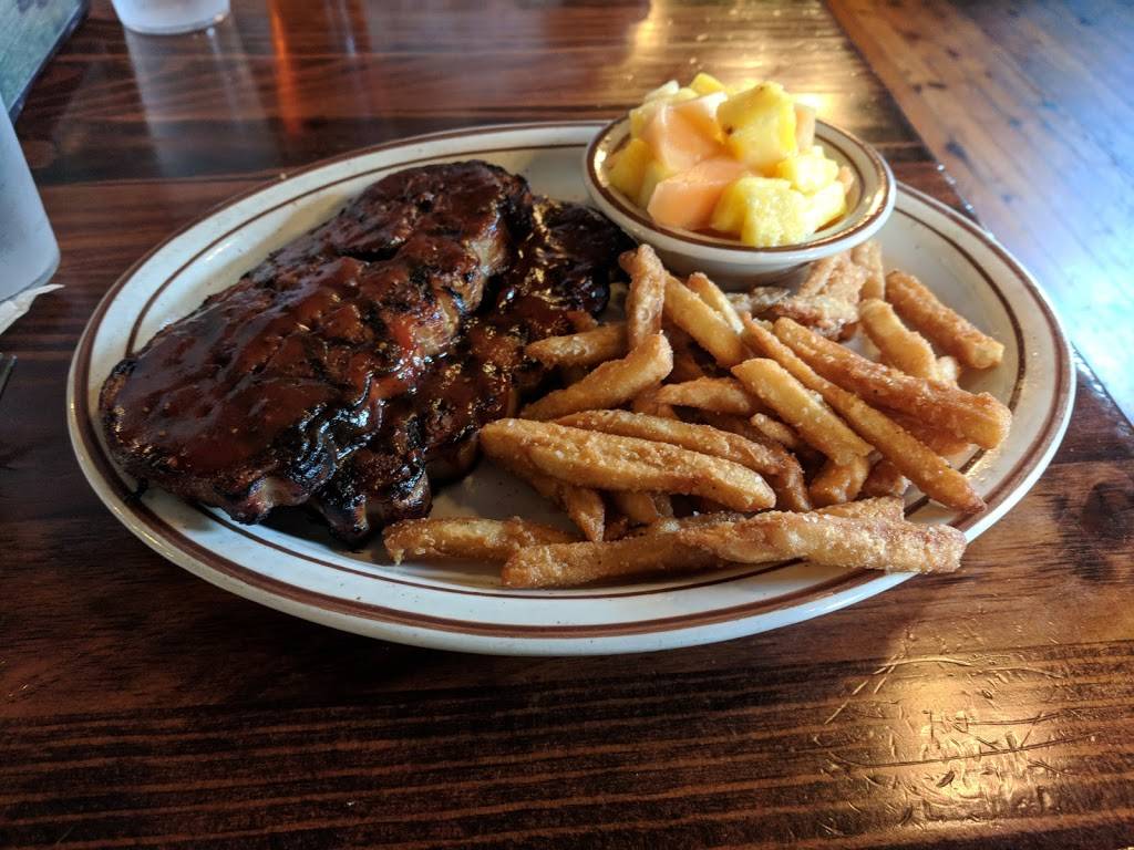 Aviator Smokehouse | restaurant | 525 Broad St, Fuquay-Varina, NC 27526, USA | 9195577675 OR +1 919-557-7675