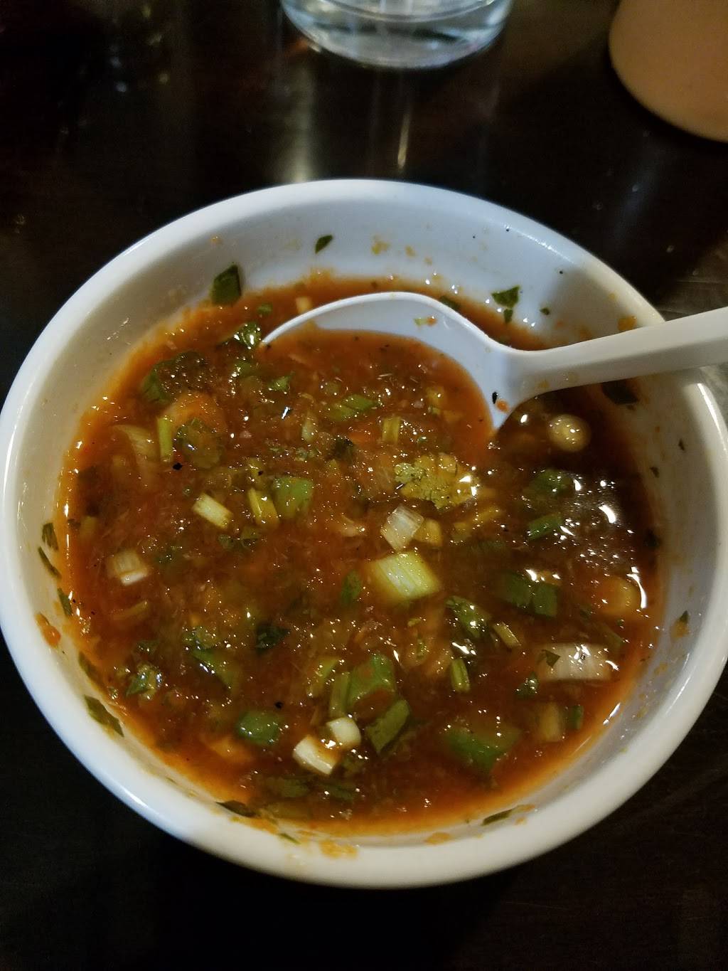 Manantial Manantial | restaurant | 10 Monroe St, Norwalk, CT 06854, USA | 2039391488 OR +1 203-939-1488