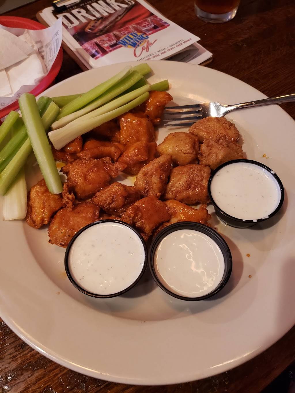 Wild Wing Cafe | restaurant | 36 Mill Rd, McDonough, GA 30253, USA | 7708982420 OR +1 770-898-2420