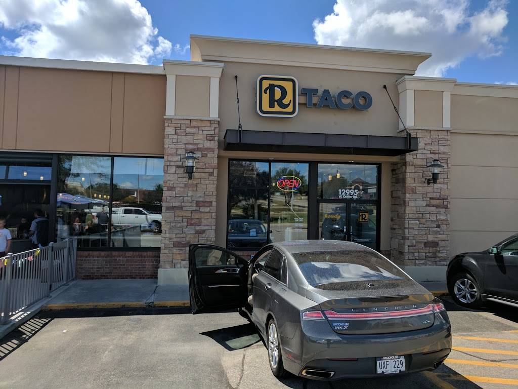 Rusty Taco | restaurant | 12995 W Center Rd, Omaha, NE 68144, USA | 4029326936 OR +1 402-932-6936