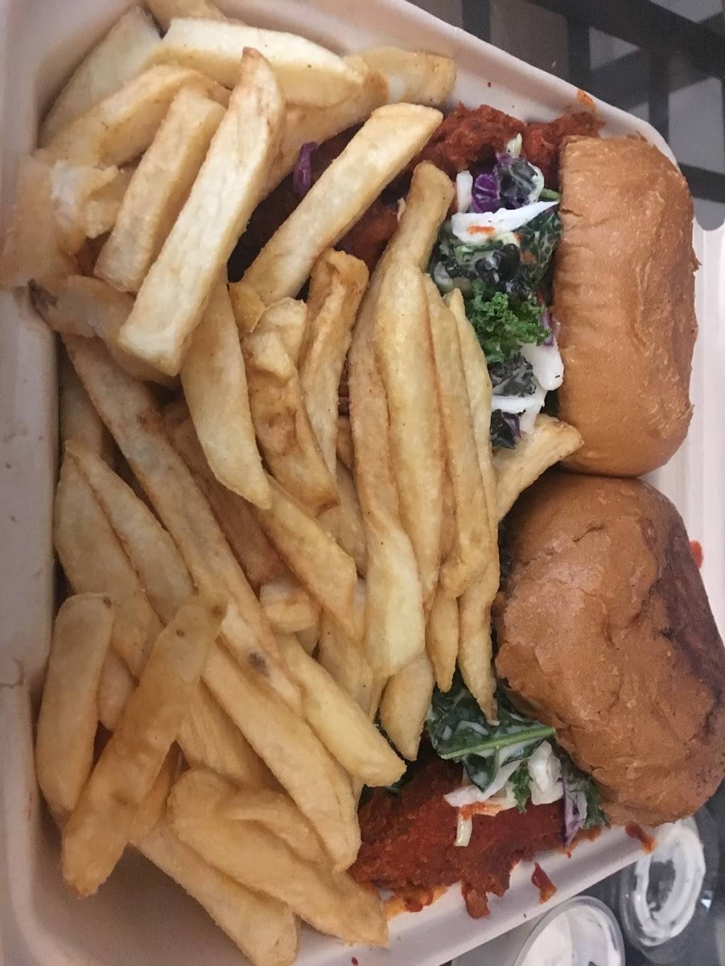 Hangry Moons | restaurant | 970 Gayley Ave, Los Angeles, CA 90024, USA | 2133491253 OR +1 213-349-1253