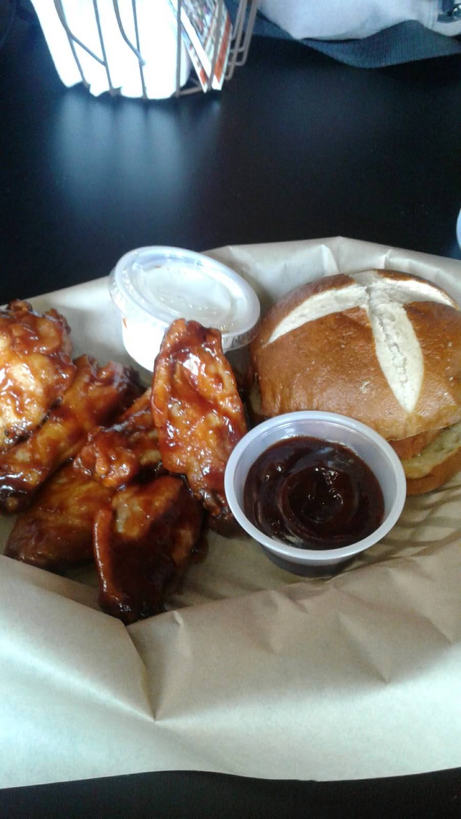 The Art Factory Coffeehouse & Bistro | restaurant | 290 W Main St, Beattyville, KY 41311, USA | 6062808341 OR +1 606-280-8341