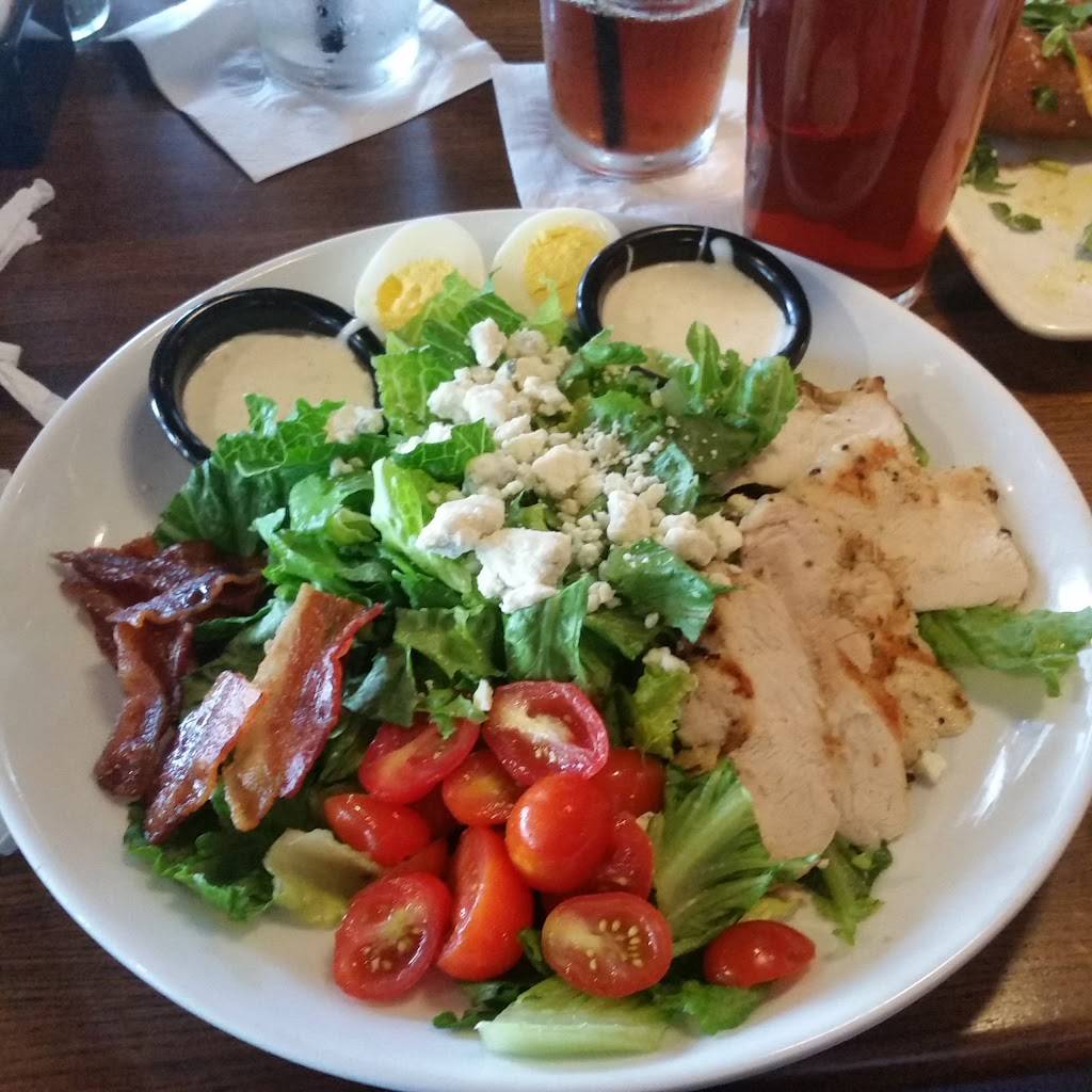 TGI Fridays | restaurant | 2804 Turkeyfoot Rd, Crestview Hills, KY 41017, USA | 8593418000 OR +1 859-341-8000