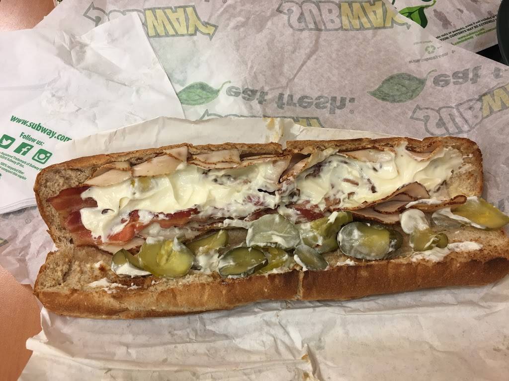 Subway Restaurants | restaurant | 61 E Mt Pleasant Ave, Livingston, NJ 07039, USA | 9732512458 OR +1 973-251-2458