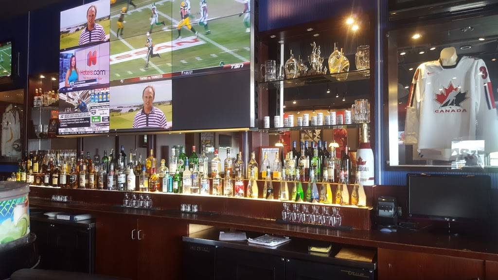 Shoeless Joes Sports Grill | restaurant | 17 McPherson Dr, Napanee, ON K7R 3L1, Canada | 6133545558 OR +1 613-354-5558