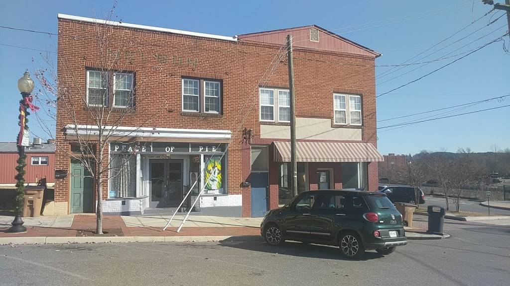 Peace of Pie | restaurant | 519 Broad St, Altavista, VA 24517, USA | 4343091008 OR +1 434-309-1008