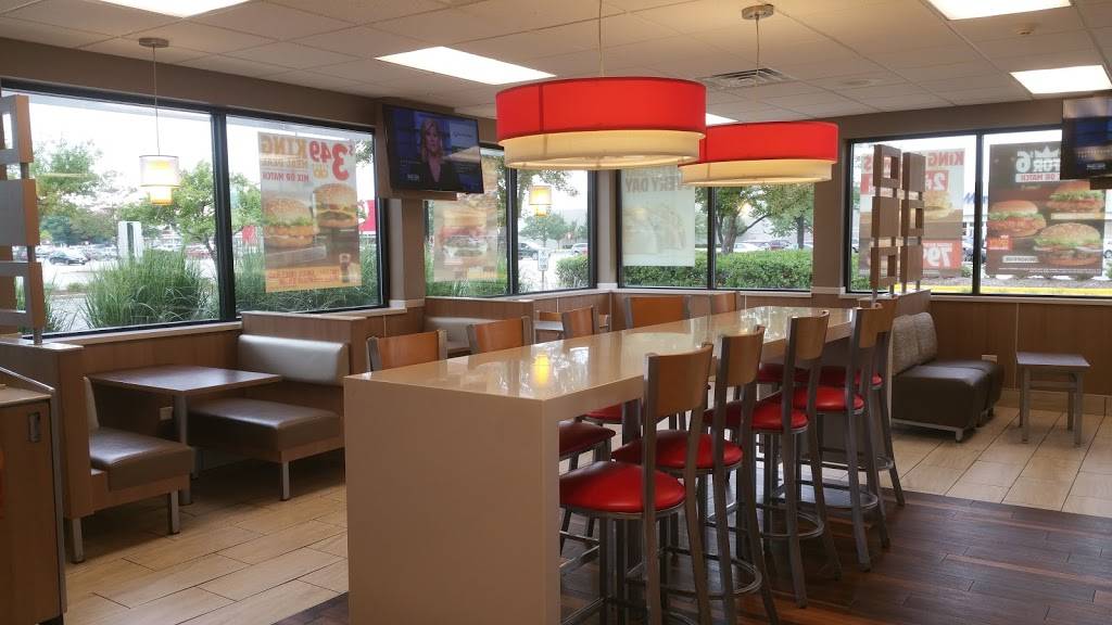 Burger King | restaurant | 1144 W Boughton Rd, Bolingbrook, IL 60440, USA | 6303781013 OR +1 630-378-1013