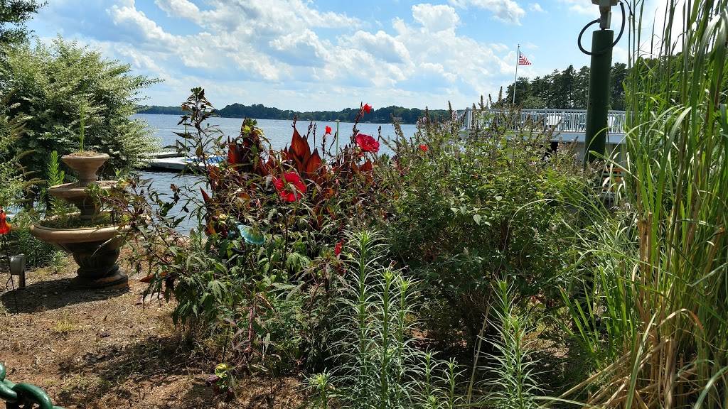 Catawba Queen | restaurant | 1459 River Hwy, Mooresville, NC 28117, USA | 7046632628 OR +1 704-663-2628