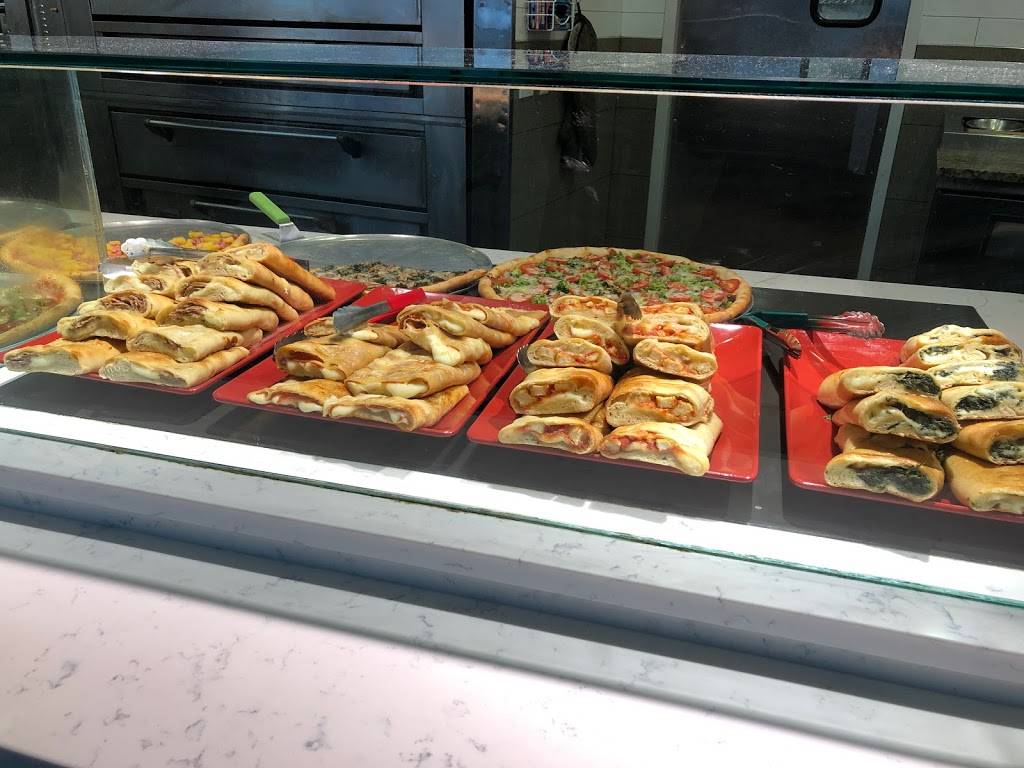 Famous Famiglia | restaurant | 6900 Airport Blvd, Sacramento, CA 95837, USA | 9168773471 OR +1 916-877-3471