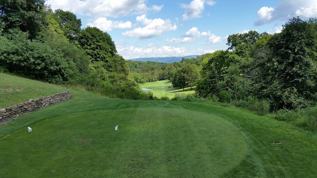 Duck Hollow Golf Club | restaurant | 374 Duck Hollow Rd, Uniontown, PA 15401, USA | 7244393150 OR +1 724-439-3150