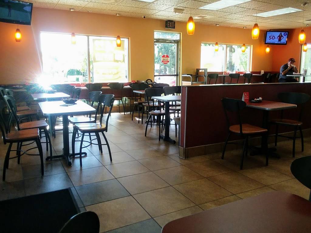 Jack in the Box | restaurant | 4901 Verdugo Way, Camarillo, CA 93012, USA | 8059875159 OR +1 805-987-5159