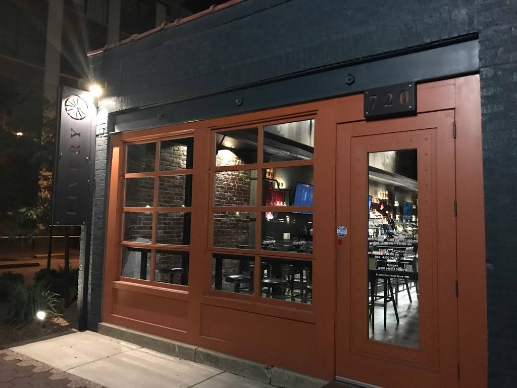Livery | restaurant | 720 N College Ave, Indianapolis, IN 46202, USA | 3173830330 OR +1 317-383-0330