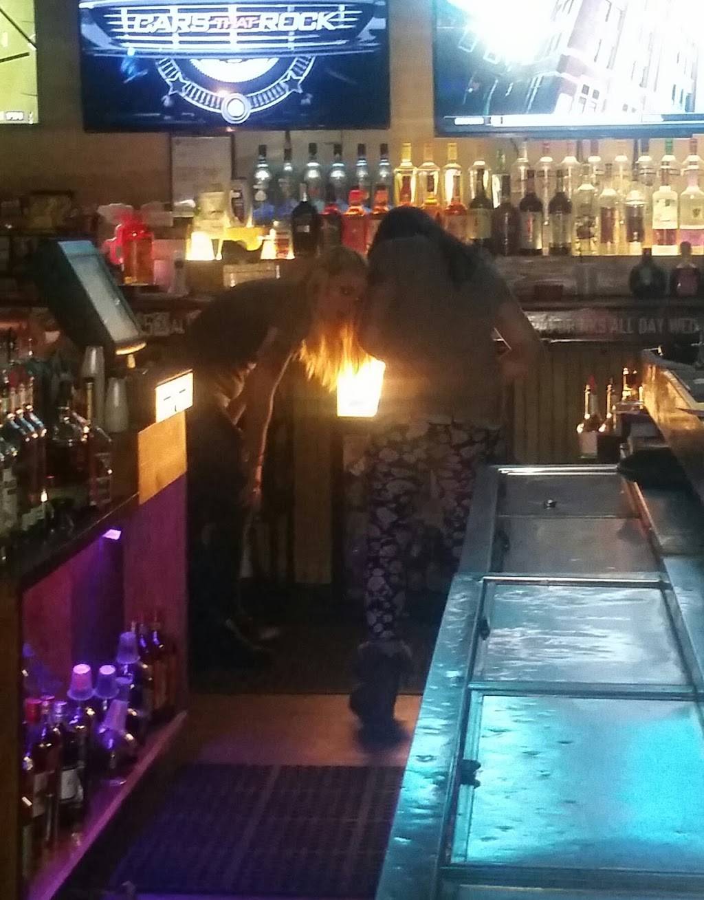 CJs Saloon | restaurant | 9401-9611 FL-43, Riverview, FL 33578, USA | 8133740373 OR +1 813-374-0373