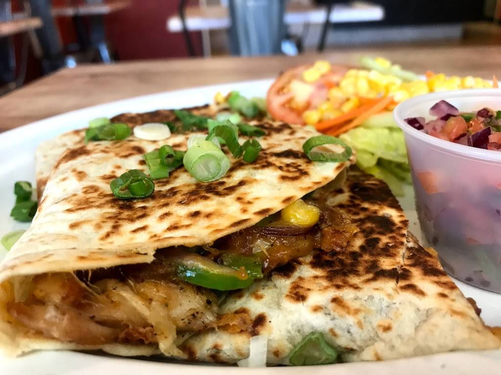 Keiko Chicken | restaurant | 235 Maple Ave E, Vienna, VA 22180, USA | 7032616178 OR +1 703-261-6178