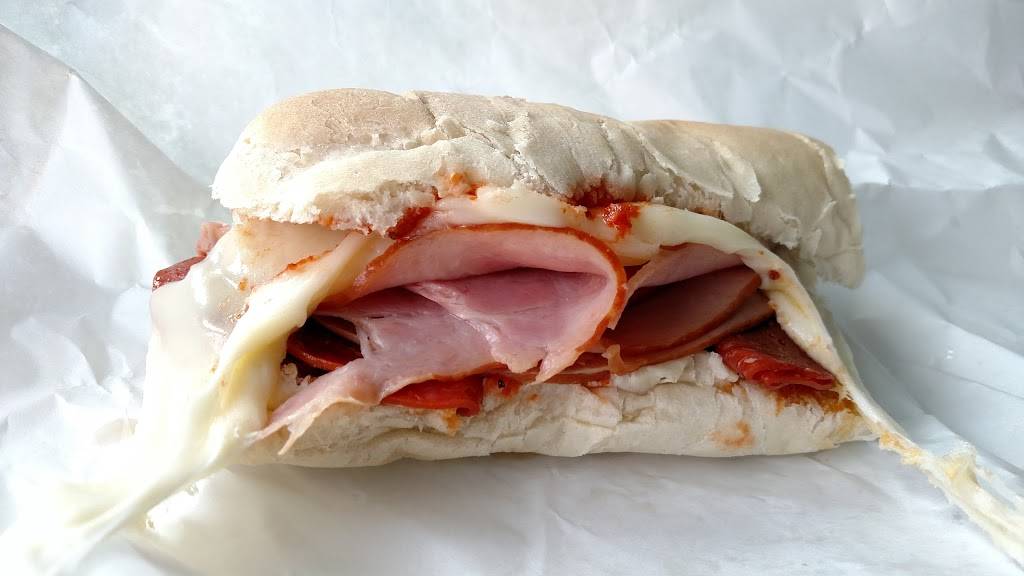 Intermission Deli | restaurant | 2128 Bay St, Saginaw, MI 48602, USA | 9897906777 OR +1 989-790-6777