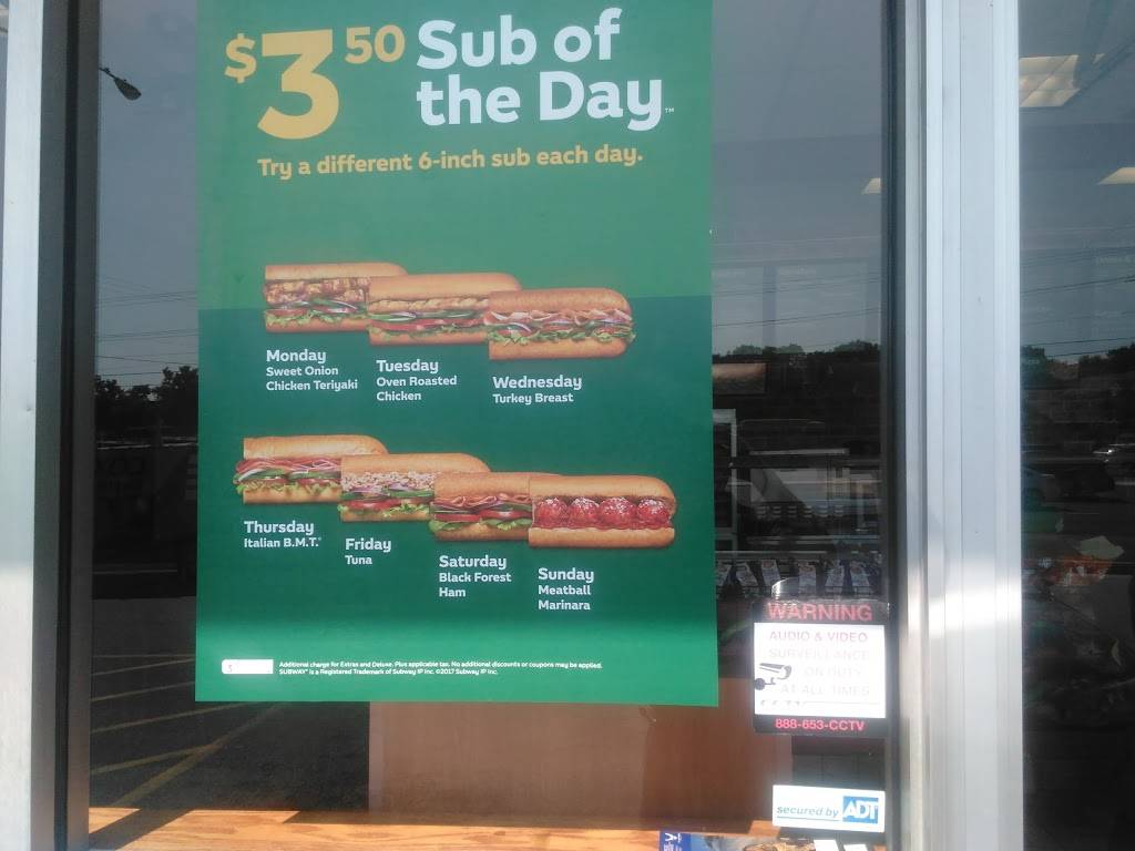 Subway | restaurant | 7868 Richmond Hwy, Alexandria, VA 22306, USA | 7033600204 OR +1 703-360-0204