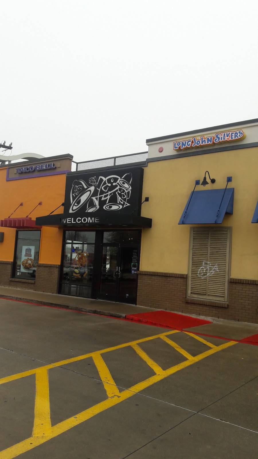 Long John Silvers | restaurant | 8407 S Lancaster Rd, Dallas, TX 75241, USA | 9722282220 OR +1 972-228-2220