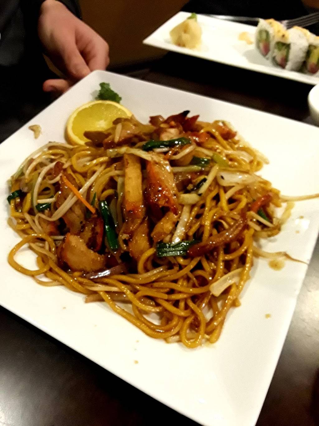 Wild Ginger | restaurant | 639 Romence Rd, Portage, MI 49024, USA | 2694598502 OR +1 269-459-8502