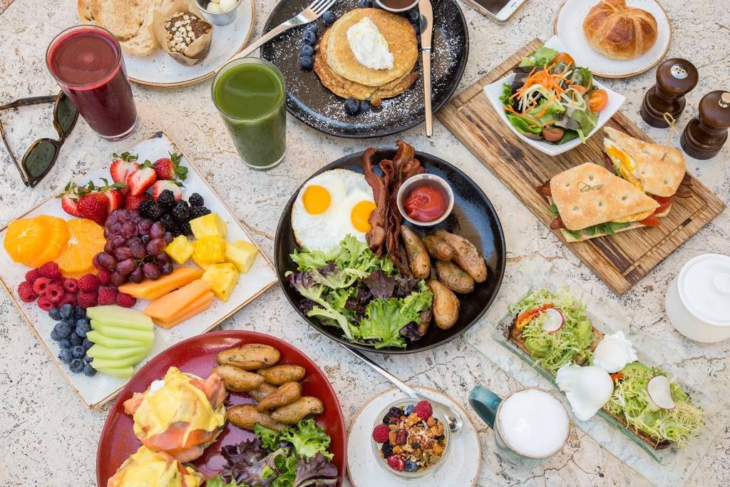 Essensia Restaurant & Lounge, at The Palms Hotel & Spa | night club | 3025 Collins Ave, Miami Beach, FL 33140, USA | 3059085458 OR +1 305-908-5458