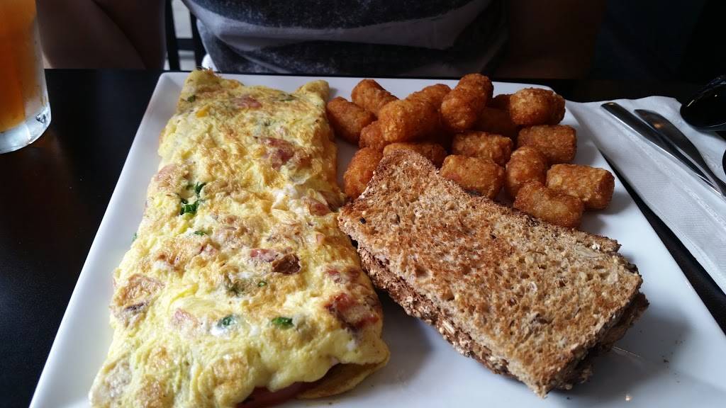 Gregs Kitchen | restaurant | 4460 Main St, Philadelphia, PA 19127, USA | 2154824734 OR +1 215-482-4734