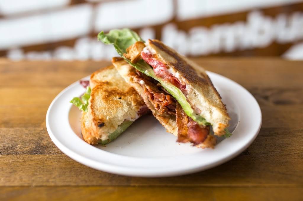 The Region - Handcrafted Hamburgers | restaurant | 2057 W Roscoe St, Chicago, IL 60618, USA | 7738572874 OR +1 773-857-2874