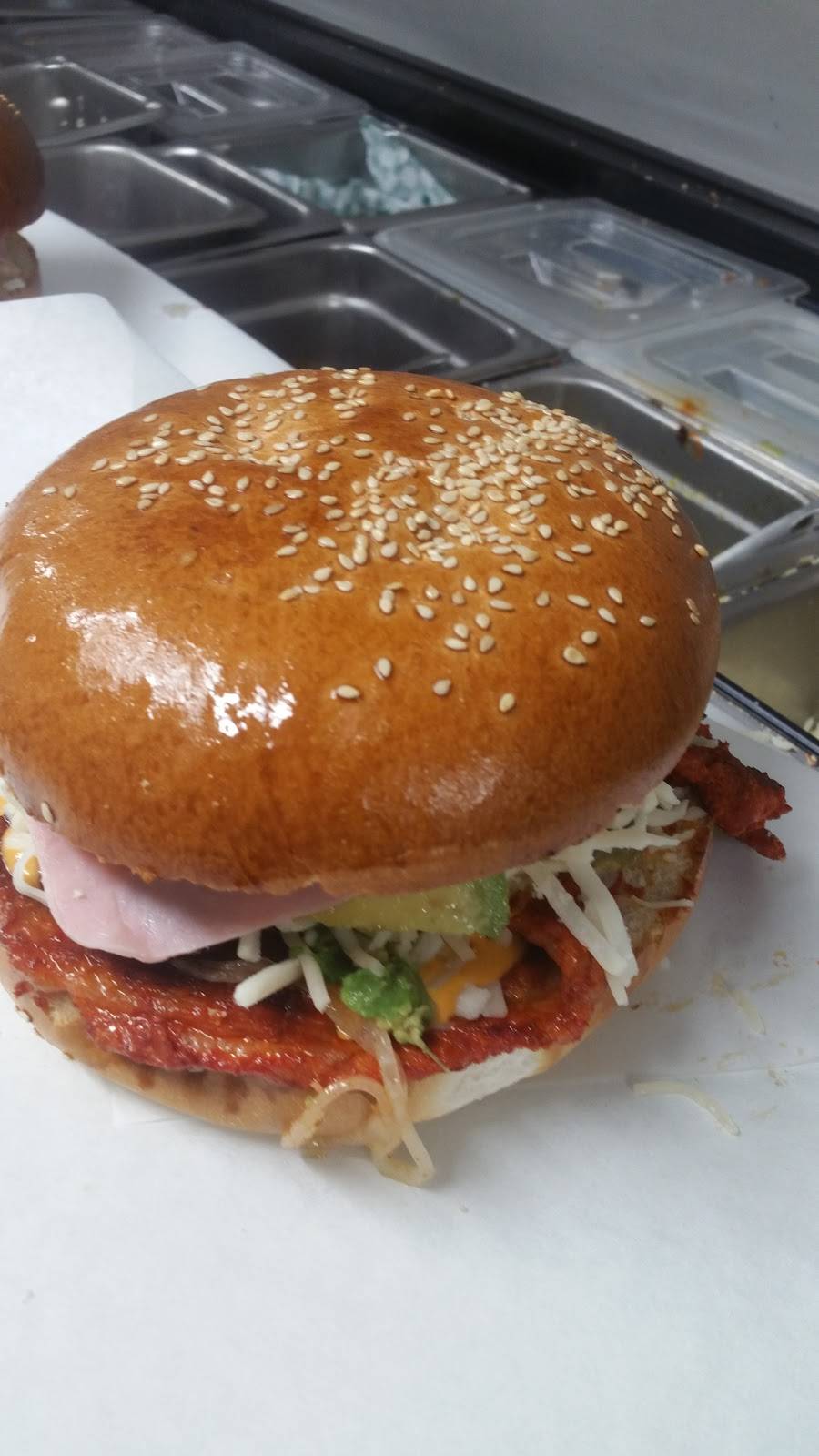 Cemitas Poblanas | restaurant | 4250 SW Rose Biggi Ave, Beaverton, OR 97005, USA | 5036089146 OR +1 503-608-9146