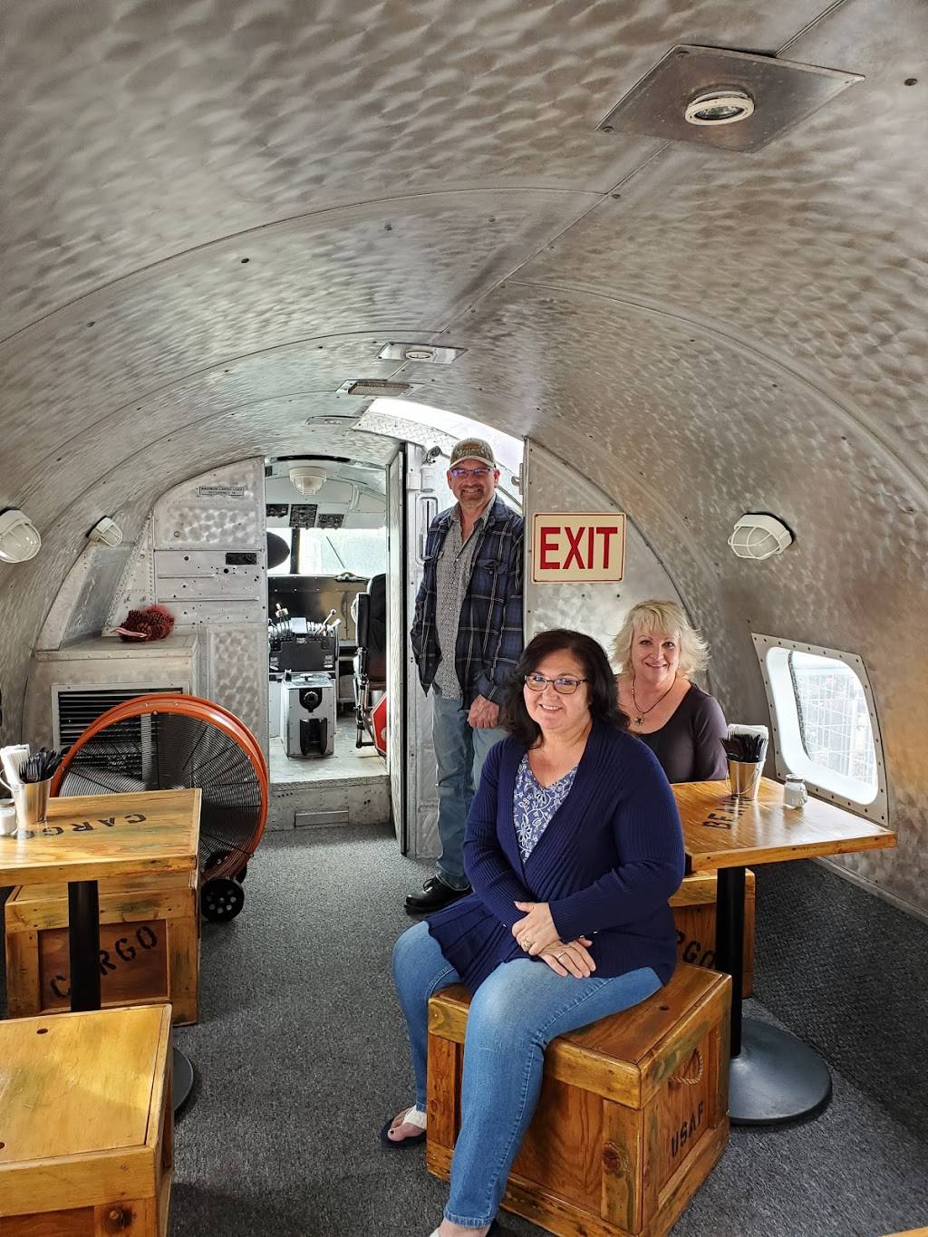 Flying taco | restaurant | 242 N L St, Tulare, CA 93274, USA | 5593667201 OR +1 559-366-7201