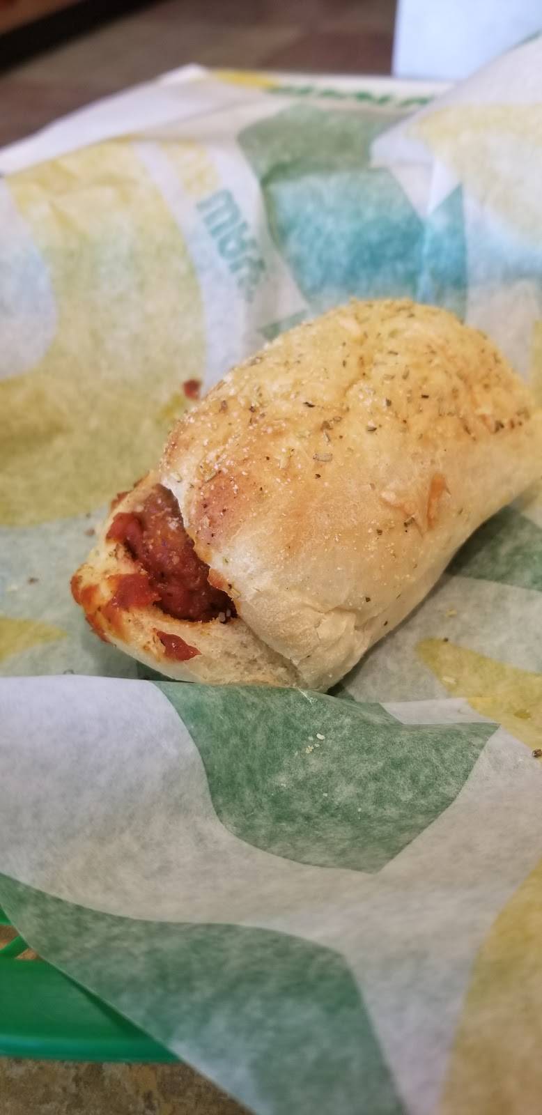 Subway Restaurants | restaurant | 27736 1/2 Tomball Pkwy Space #14, Tomball, TX 77375, USA | 2815167229 OR +1 281-516-7229