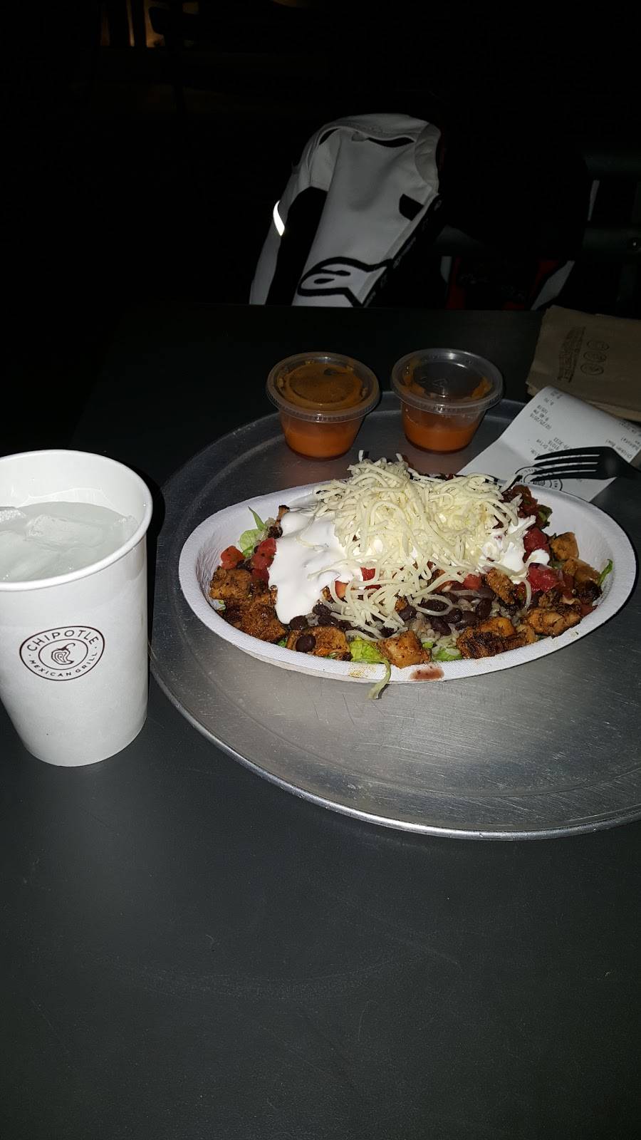 Chipotle Mexican Grill | restaurant | 608 Huntington Dr, Monrovia, CA 91016, USA | 6262393033 OR +1 626-239-3033